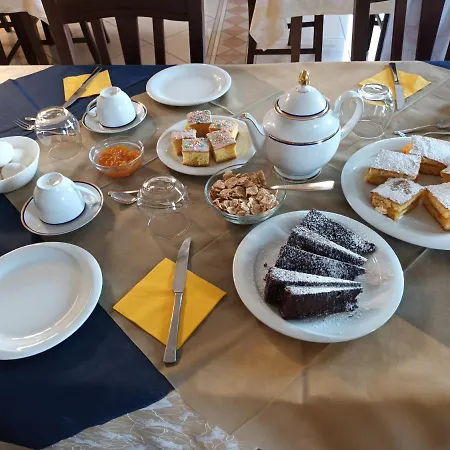 Tenuta Tosi Farm stay *